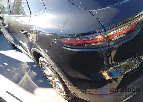 2019 Porsche Cayenne z USA, uszkodzony, nr VIN WP1AA2AY2KDA09004